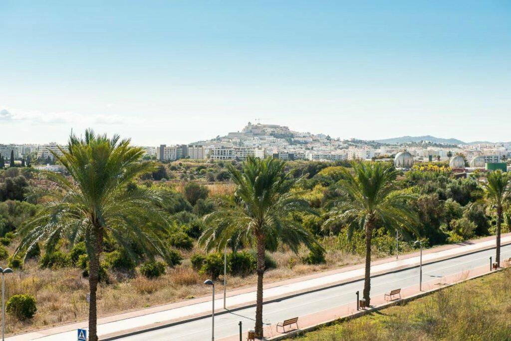 Leven in Ibiza - Leven in Jesús
