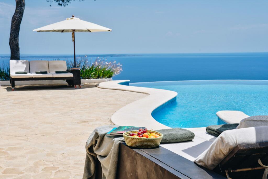 Een luxe villa huren op Ibiza