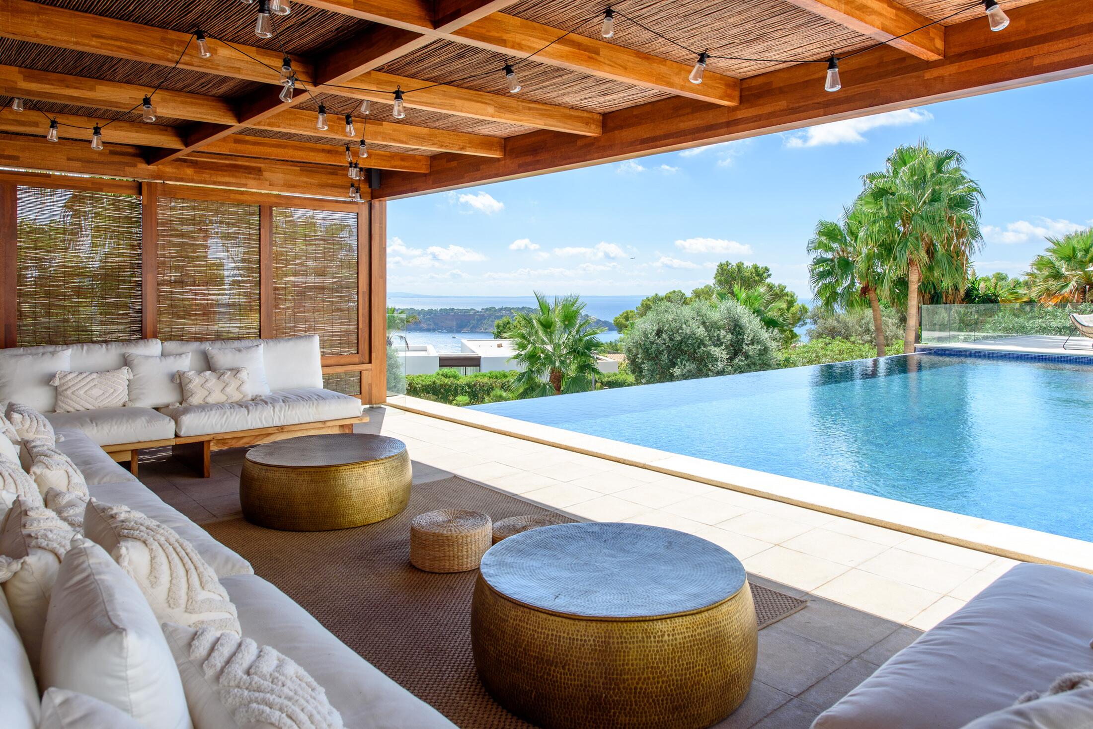 Luxe Lente Villa te huur op Ibiza