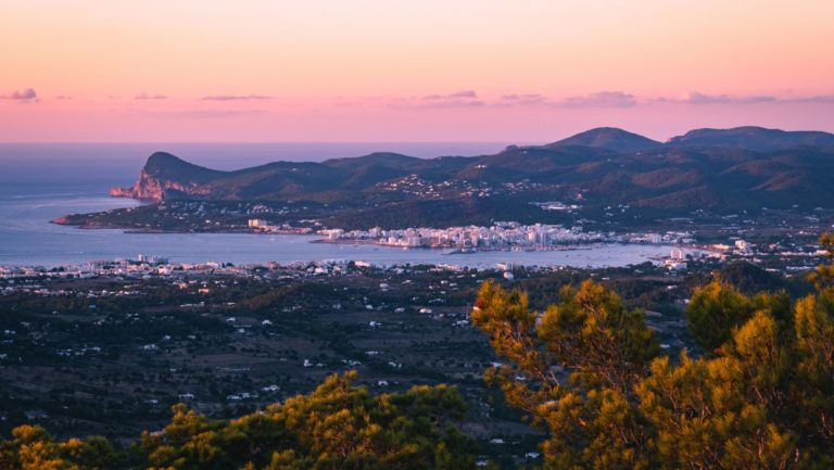 Leven op Ibiza: Leven in San Antonio - De misvattingen ontkrachten