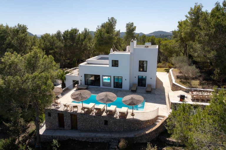 Droom je van een andere kerst? Beleef een magische tijd op Ibiza